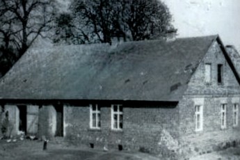 Szkoła w Moczyłach